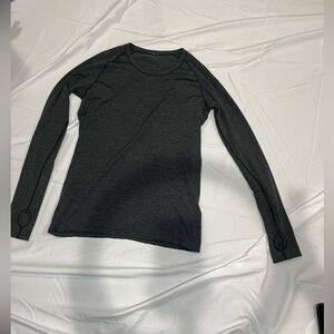 EUC Lululemon Size 12 Swiftly Long Sleeve Hip Length Dark Heathered Gray